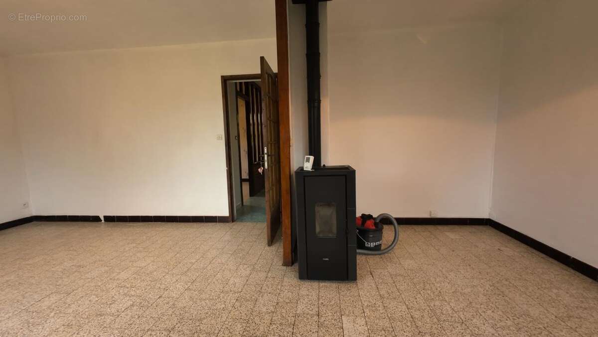 Maison à THIL-MANNEVILLE