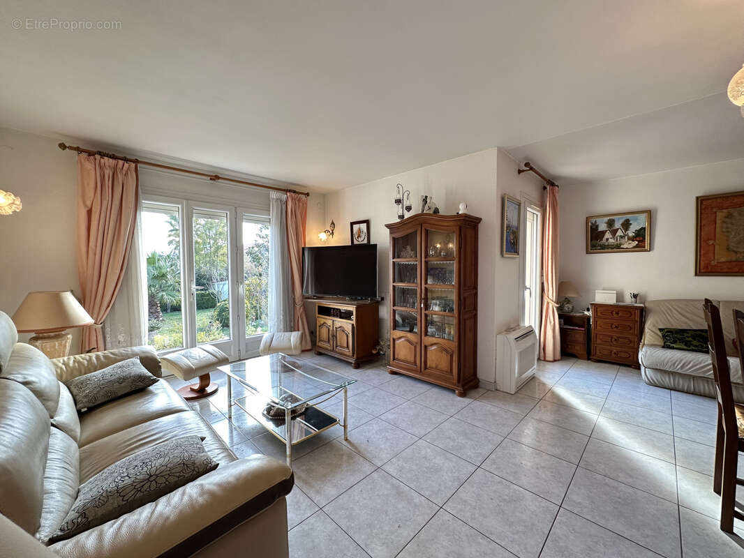 Maison à SAINT-CYPRIEN