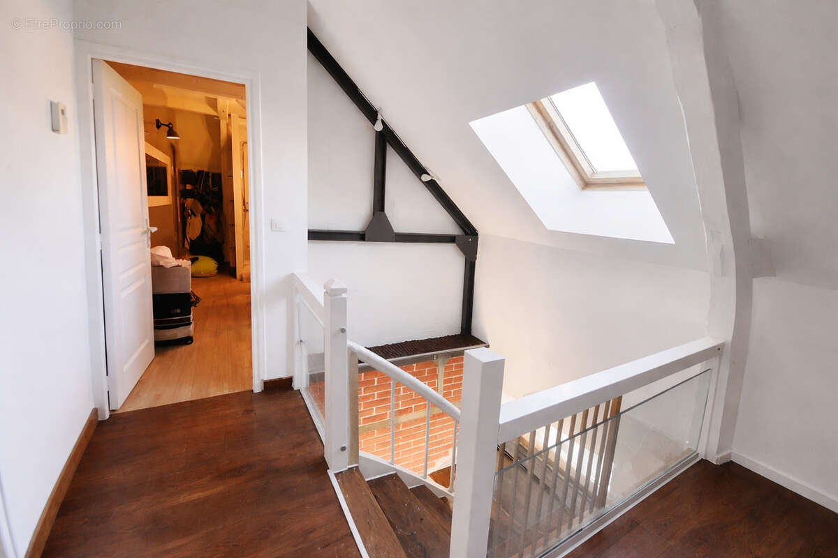 Maison à NEUVY-EN-CHAMPAGNE