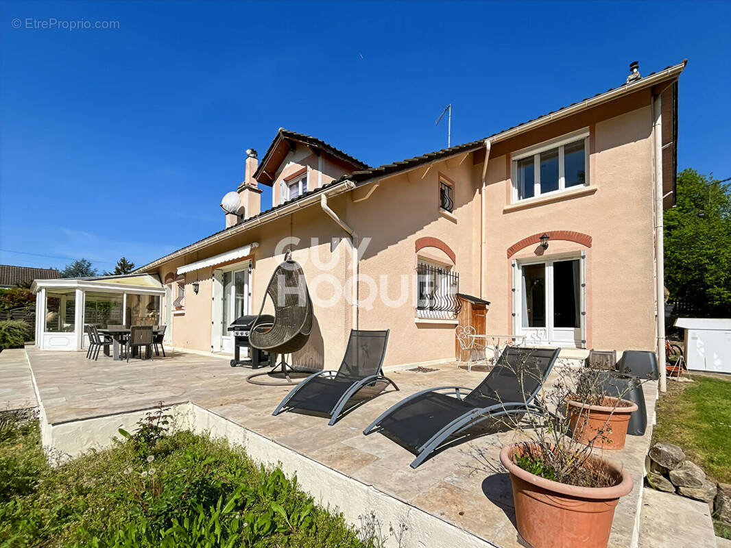 Maison à FONTENAY-TRESIGNY