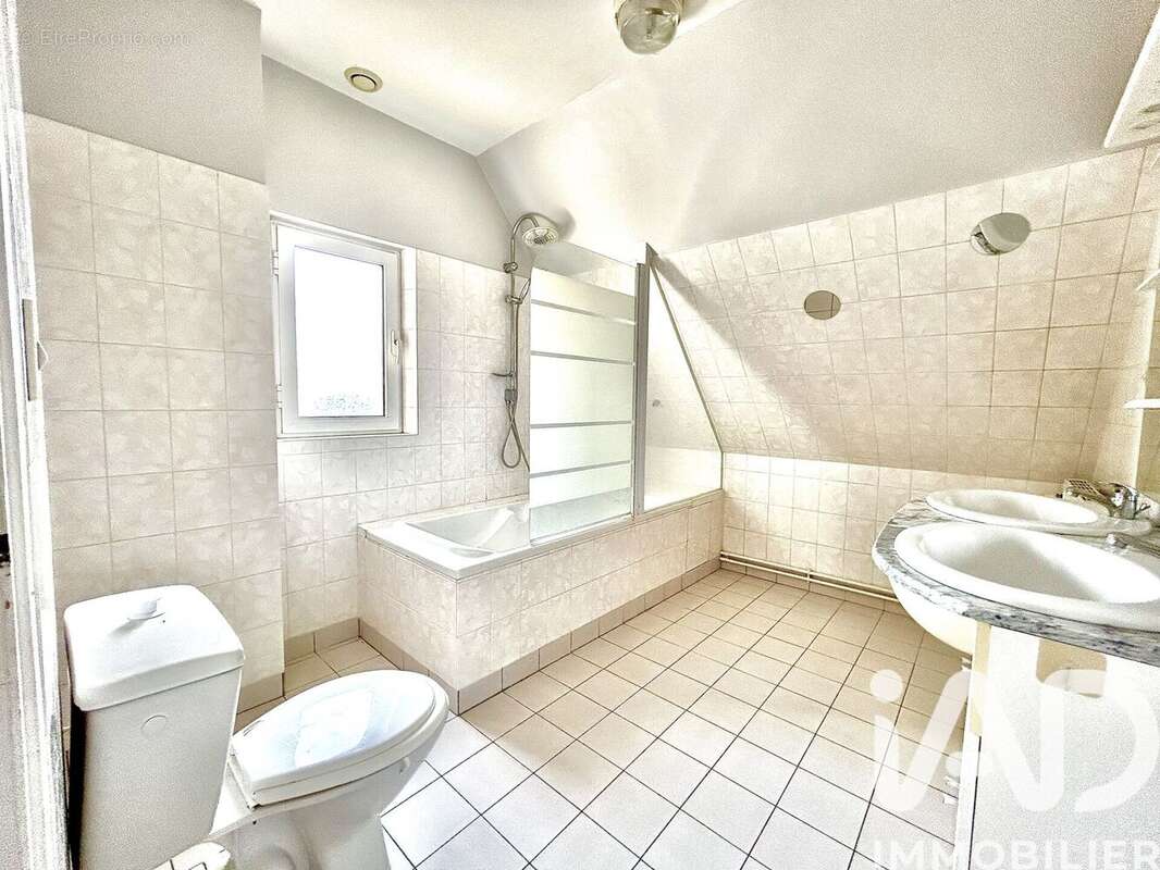 Photo 6 - Maison à VILLENEUVE-SUR-YONNE