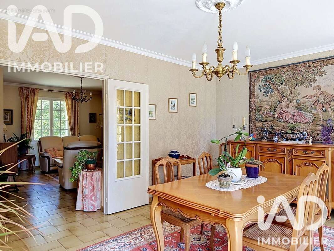 Maison 177 m² à Conflans-Sur-Loing  - photo 8