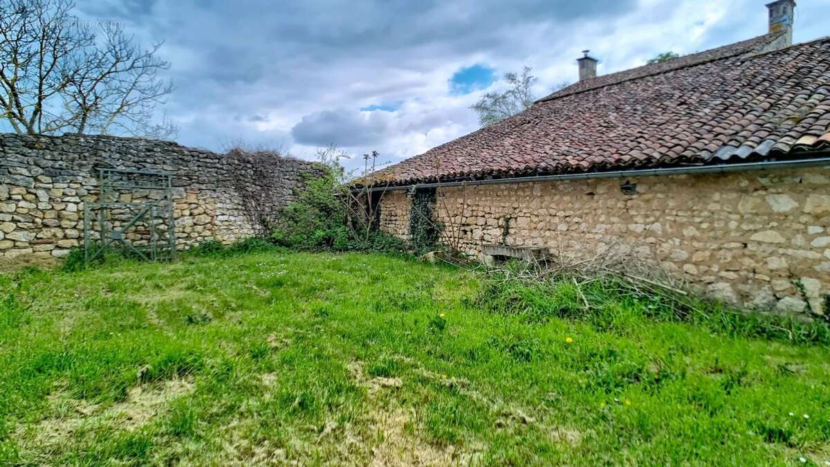 Maison à CHAUVIGNY