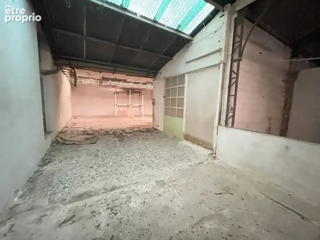 Atelier brut à réaménager - photo 9