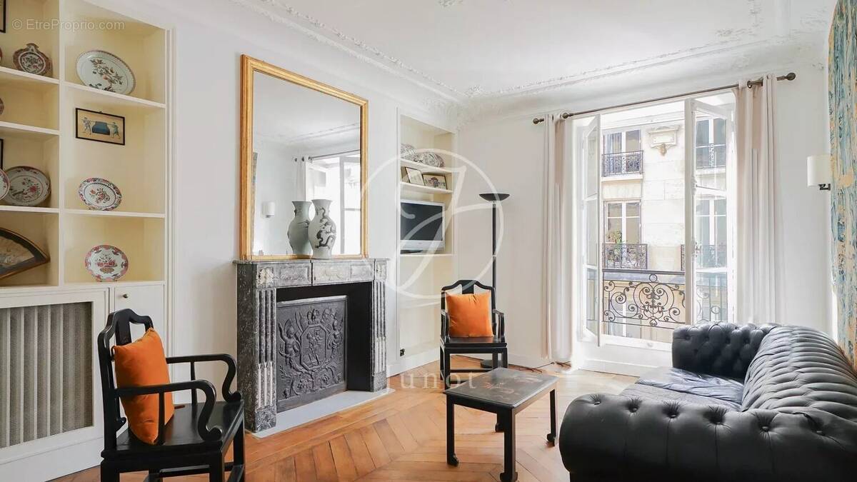 Appartement à PARIS-3E