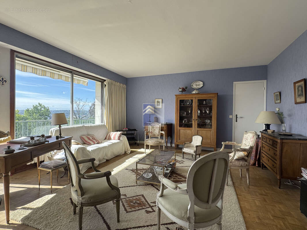 Appartement à SAINT-CLOUD