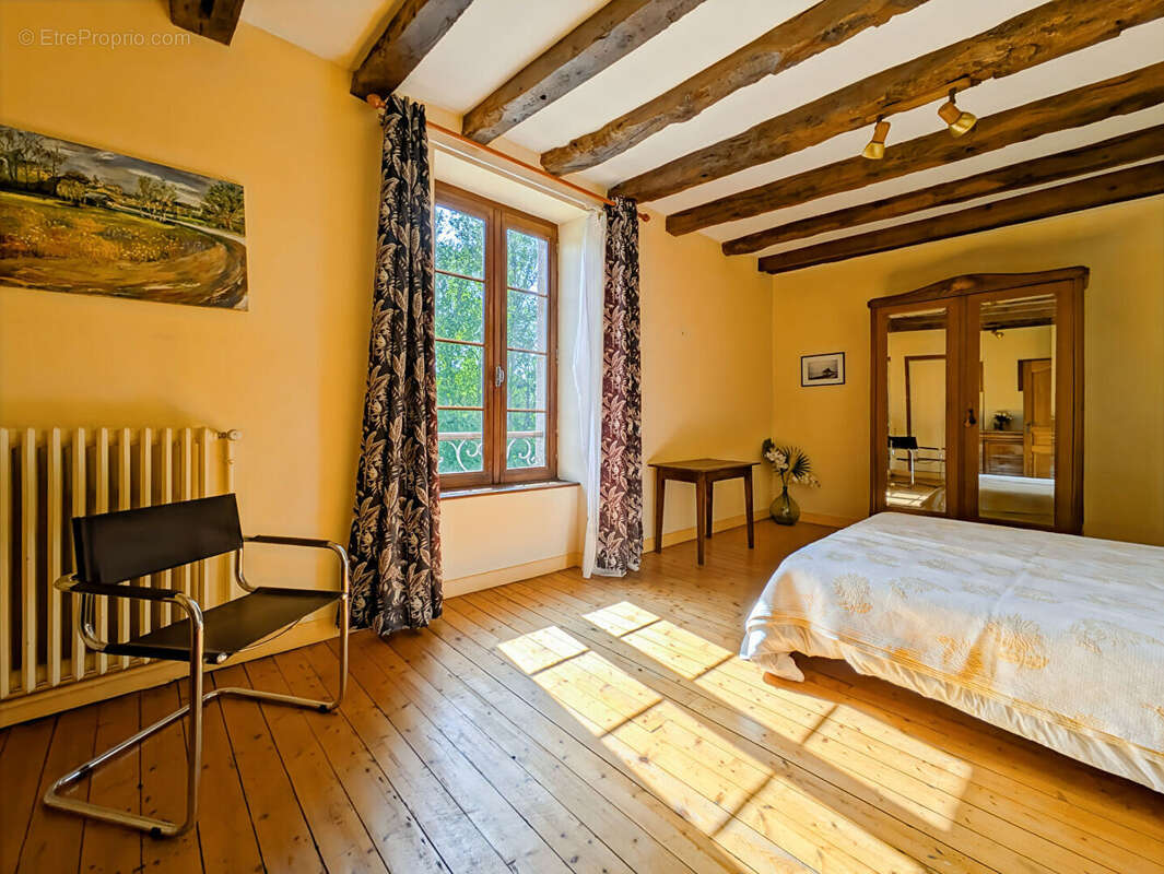 Maison à BAGUER-MORVAN