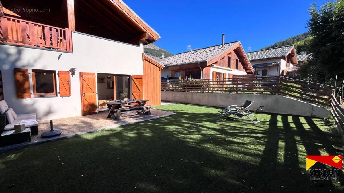 Appartement à ALLOS