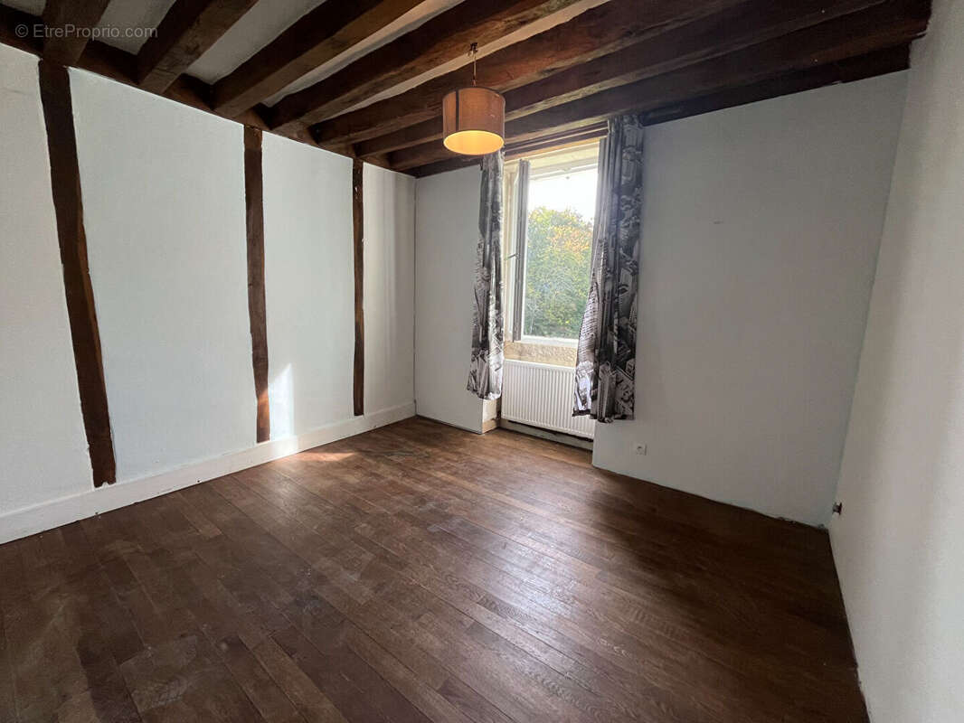 Maison à MERY-ES-BOIS