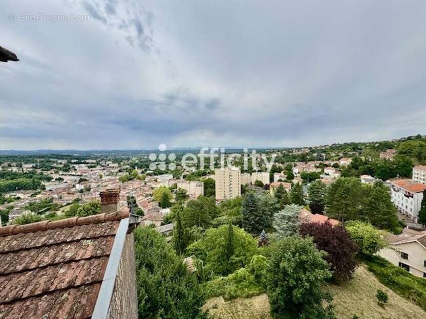 Appartement à THIERS