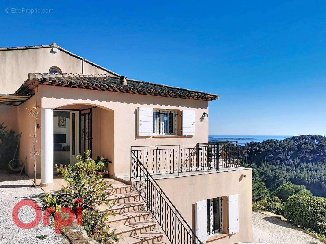 Maison à LA CADIERE-D'AZUR