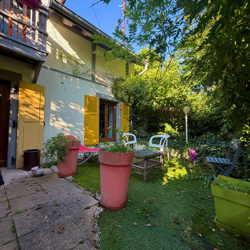 Maison à MORSCHWILLER-LE-BAS