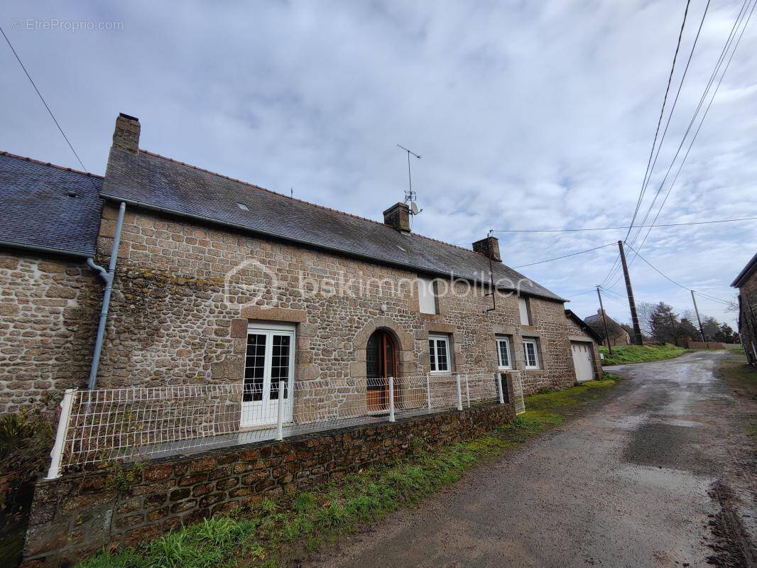 Maison à LE TIERCENT