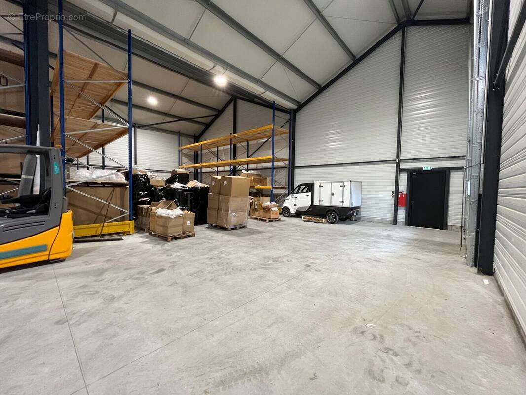 Commerce 180 m² à Saint-Malo  - photo 1