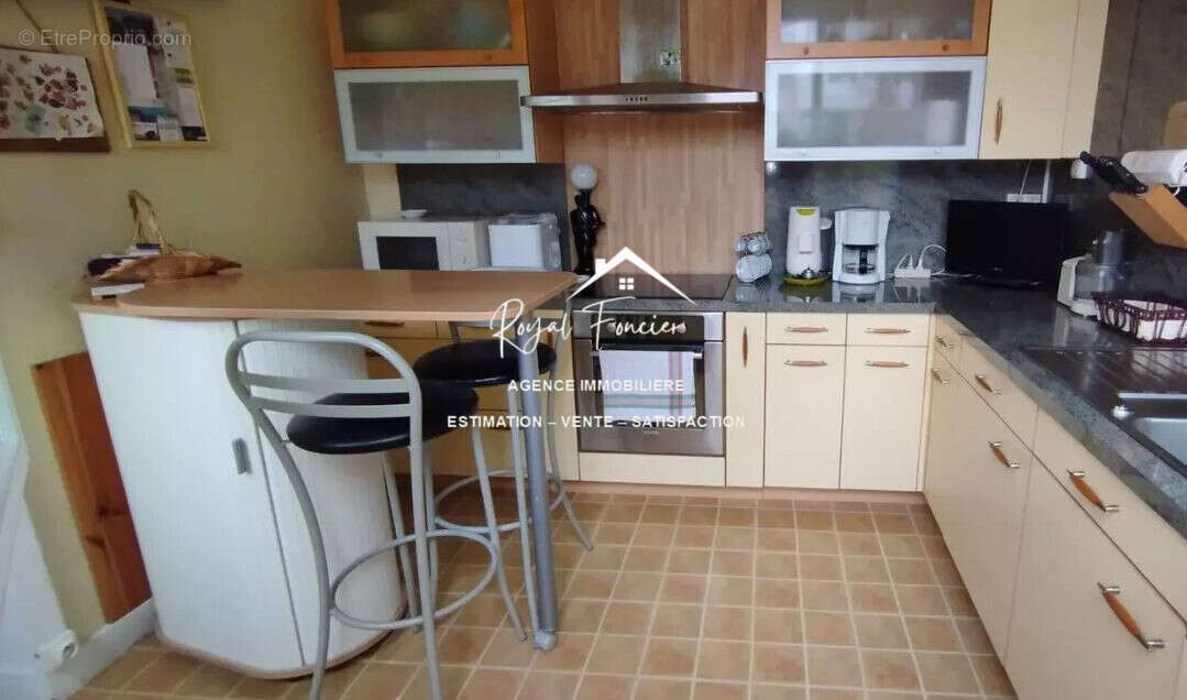 cuisine A et E - Maison à PREUILLY-SUR-CLAISE