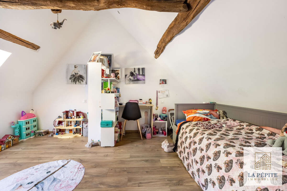 Maison à BRUILLE-SAINT-AMAND