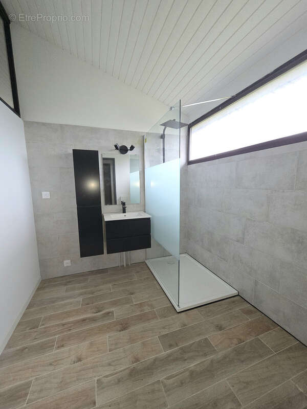 Maison à AULNOYE-AYMERIES