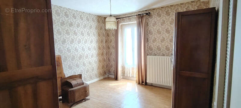 Maison à ASSAIS-LES-JUMEAUX