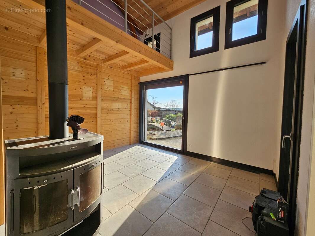 Maison à SAINT-ETIENNE-DU-BOIS