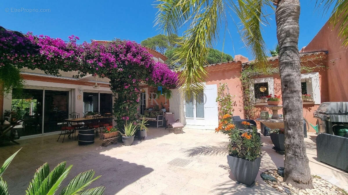 Maison à FREJUS