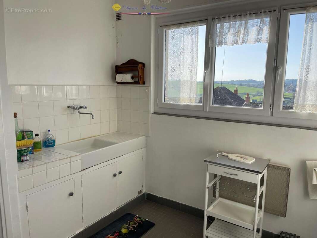 Appartement à LA CLAYETTE