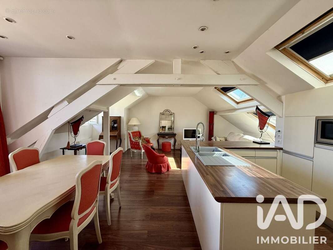 Appartement 56 m² à Lisieux  - photo 2