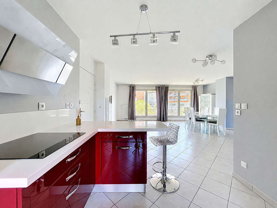 Appartement à SEYNOD