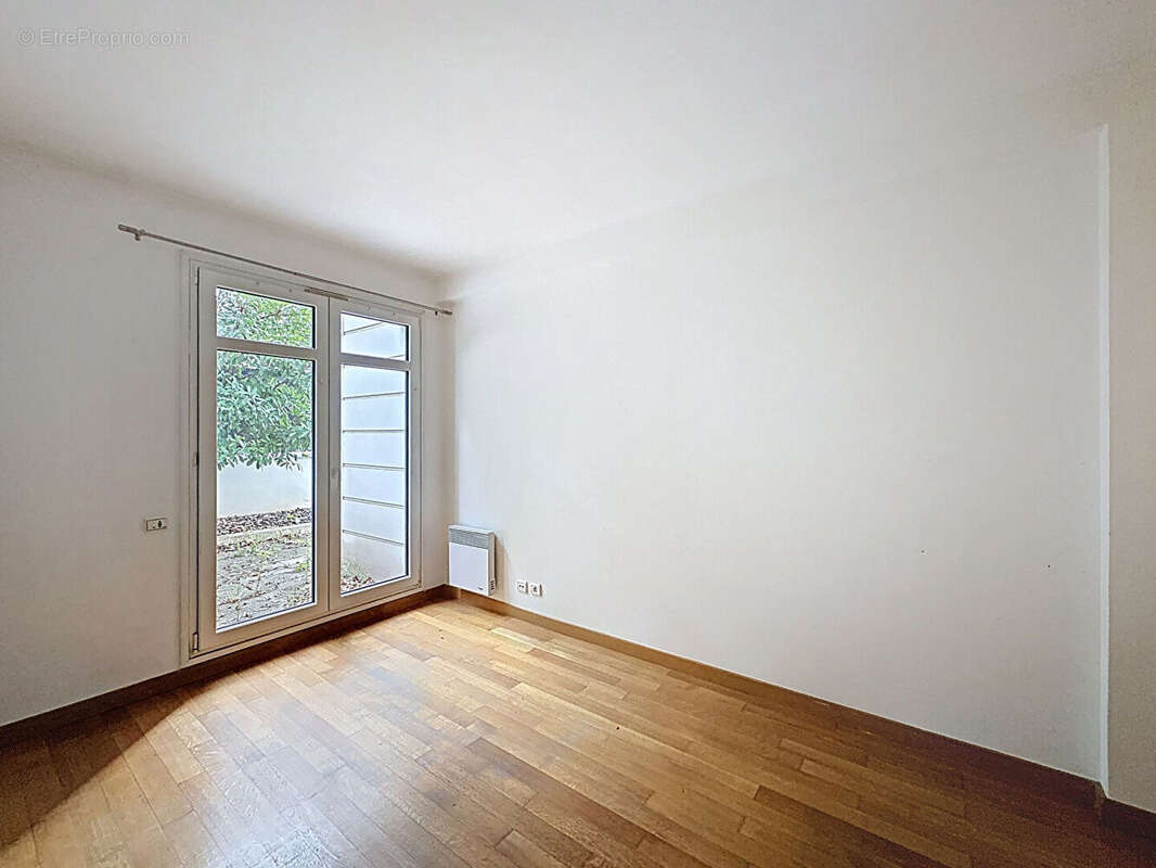 Appartement à SURESNES