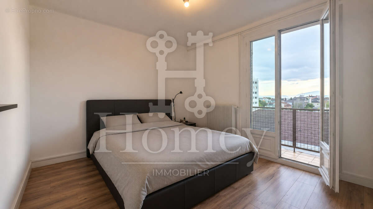 T4 de 74 m2 transformable en T5   Dernier étage   Balcons   Parking privatif   Faibles charges - photo 8