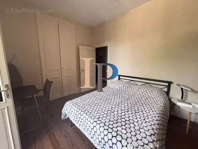 Charlieu- maison sur parc - photo 26