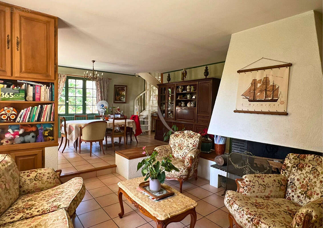 Maison à BEAUVOIR-SUR-MER
