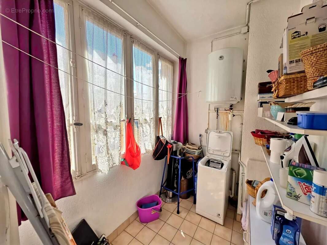 Appartement à MARSEILLE-2E