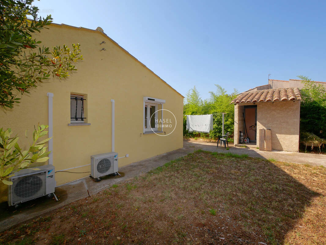 Villa en parfait état avec piscine, garage et grand jardin avec dépendance - photo 5