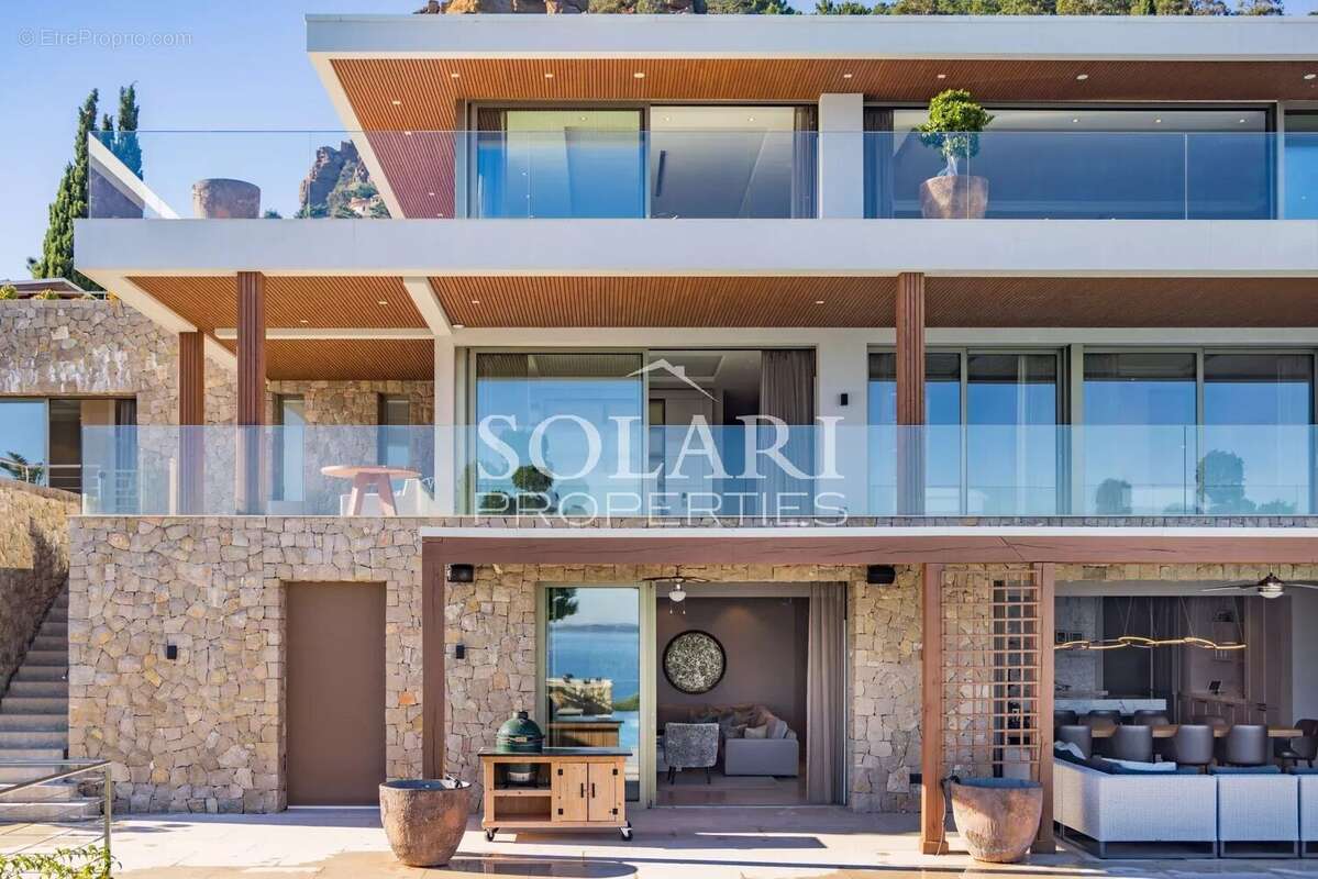 Maison à THEOULE-SUR-MER