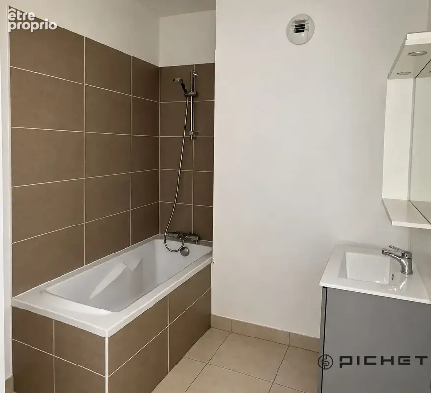 EXCLUSIVITE  : Appartement T3 de 63 m² à Marquette-Lez-Lille - photo 5