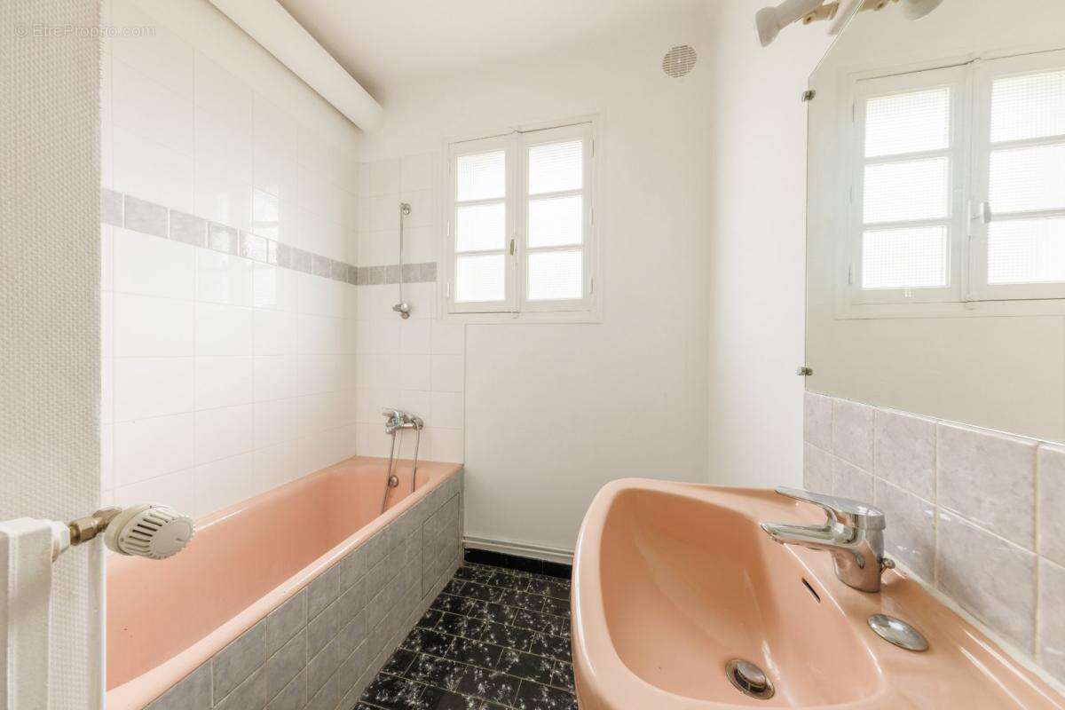 Maison à TERRASSON-LAVILLEDIEU