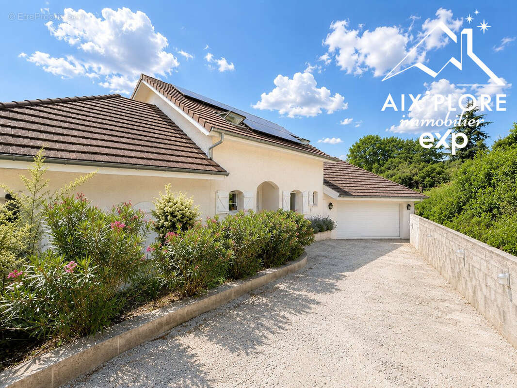 Maison à VIRIEU-LE-PETIT