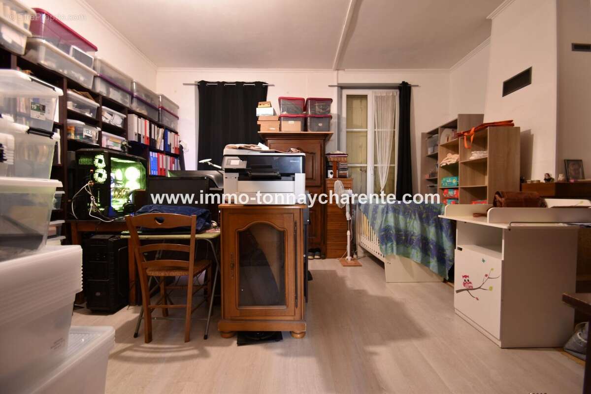 Maison à TONNAY-CHARENTE