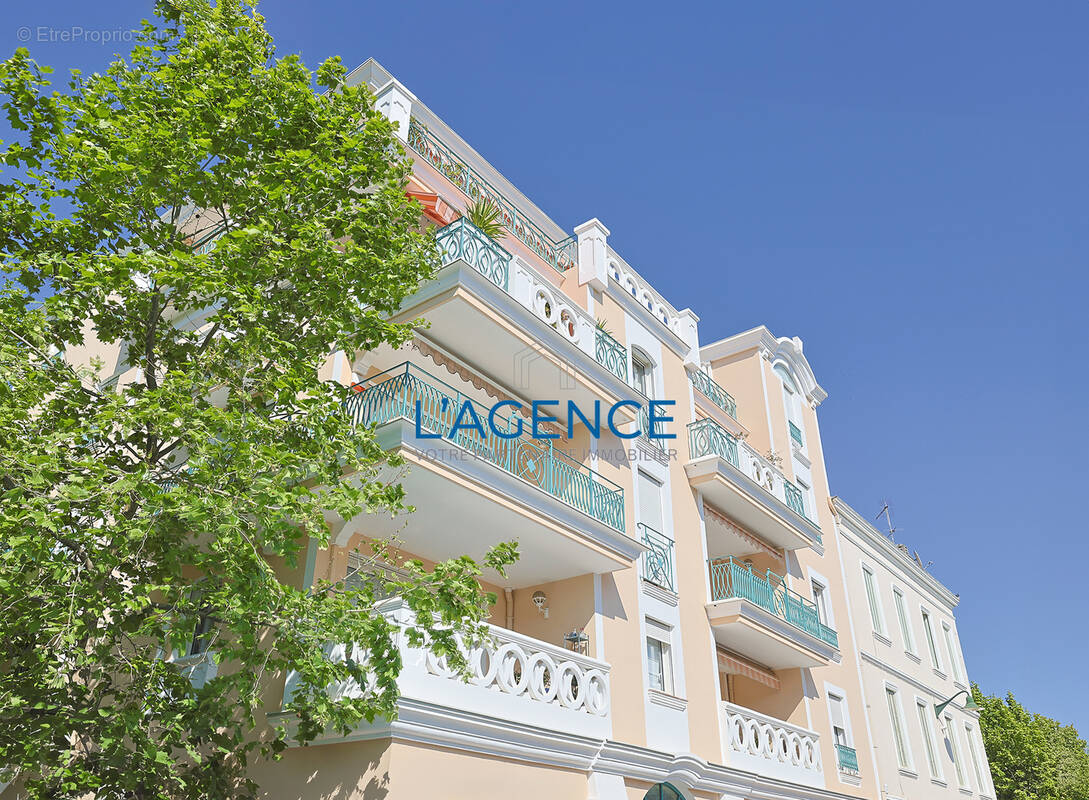 Appartement à HYERES