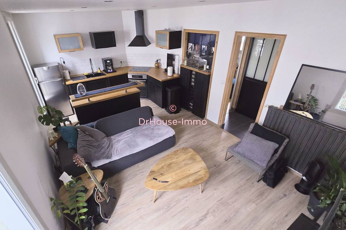 Appartement à SAINT-MAUR-DES-FOSSES