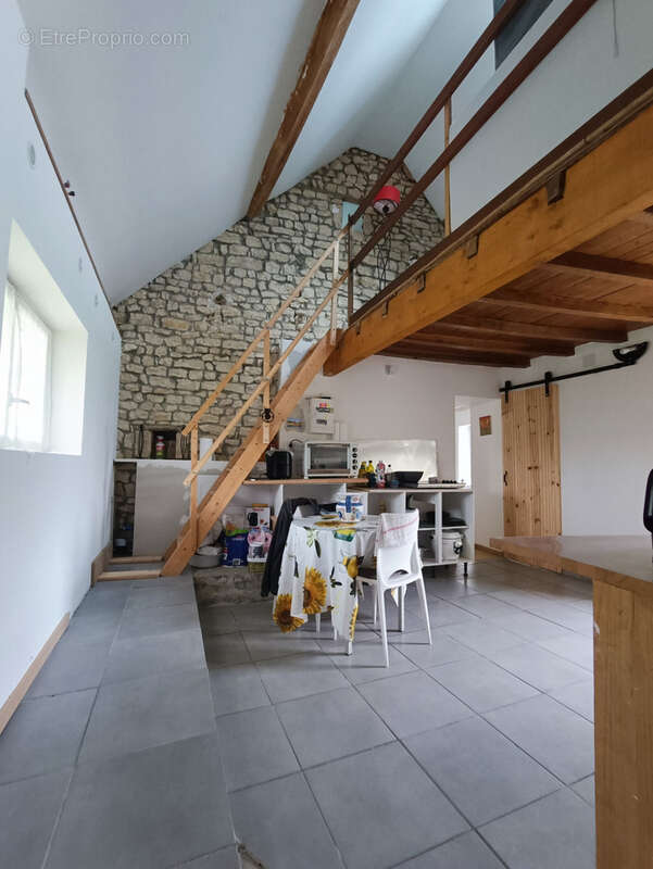 Maison à CHARENTONNAY