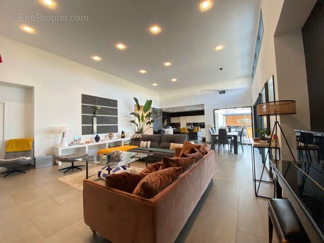 Maison à LANSARGUES