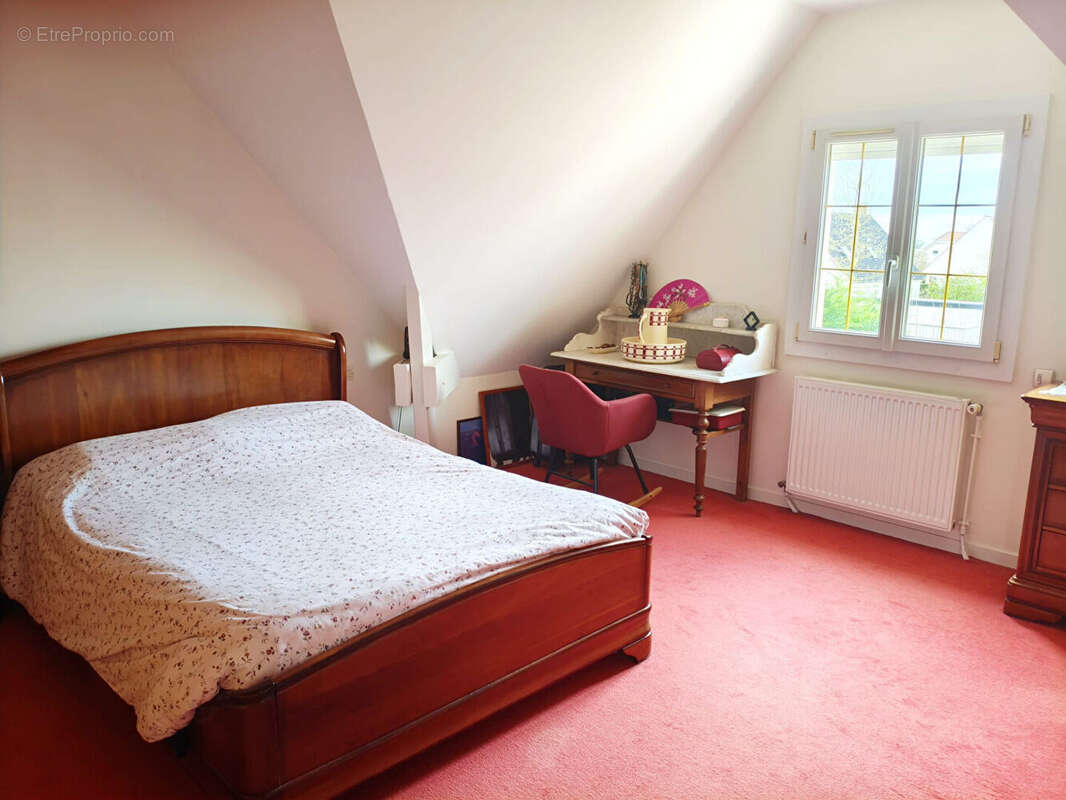 Maison à GRISY-SUISNES