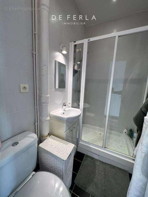 Appartement à PARIS-7E