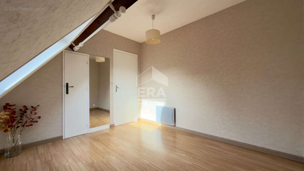 Maison à VIRY-CHATILLON