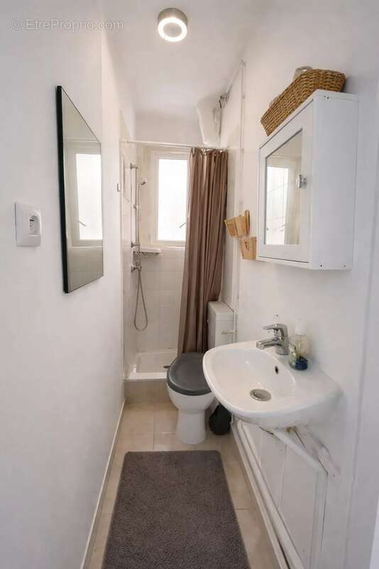 Appartement à PARIS-9E