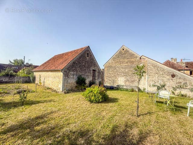 Maison à LOUVIERES-EN-AUGE