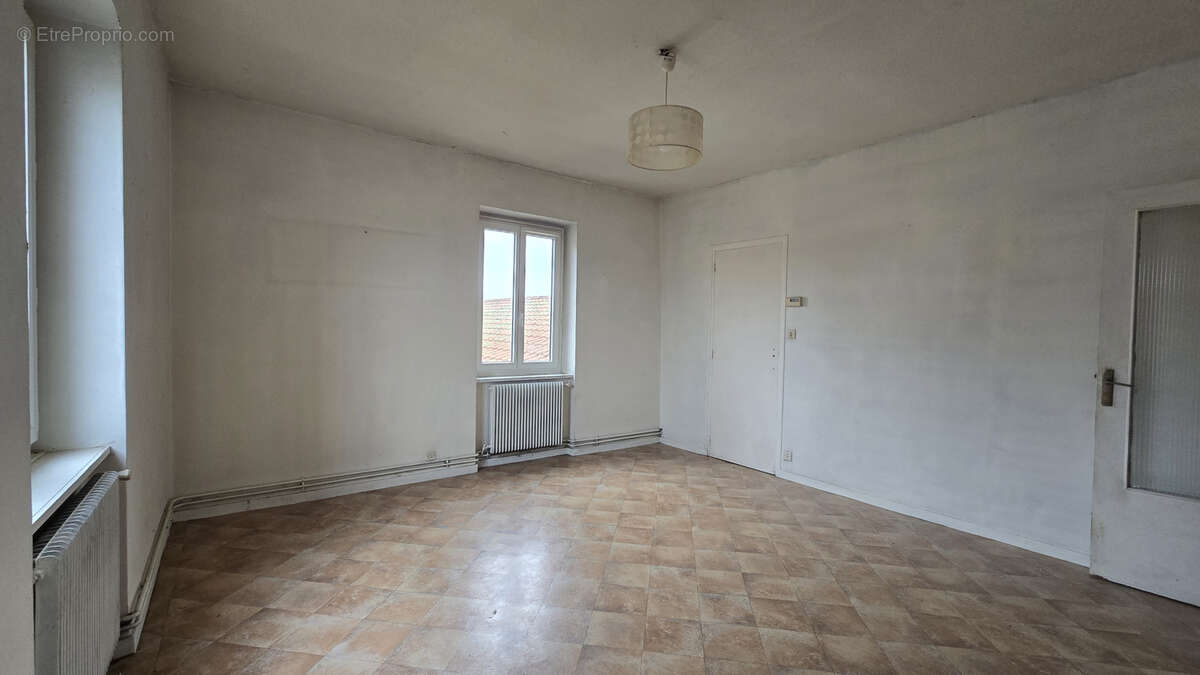 Appartement à GRIEGES