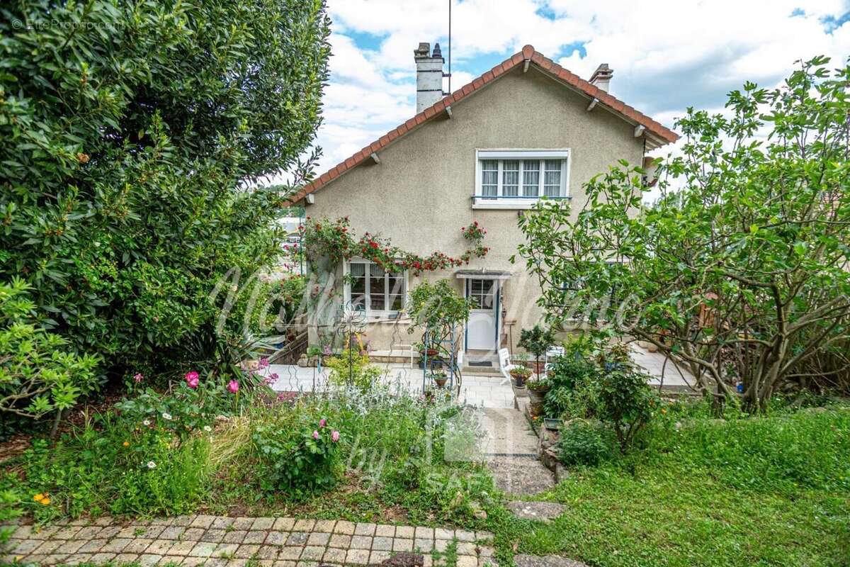 Photo 2 - Maison à HARDRICOURT