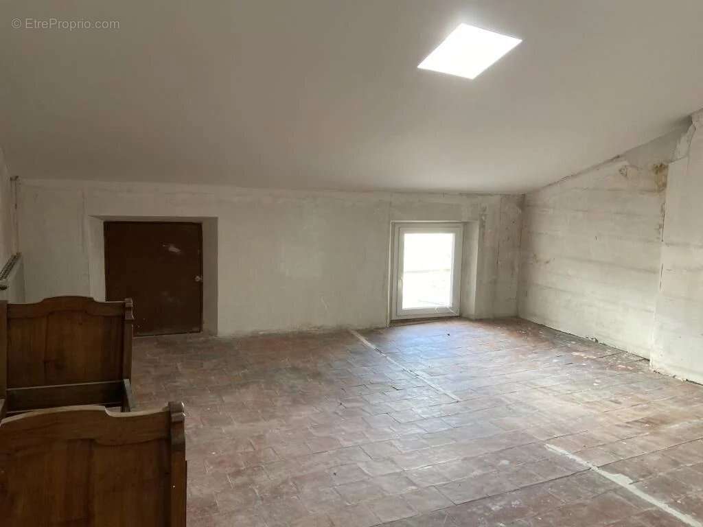 Maison à SAINT-MAXIMIN-LA-SAINTE-BAUME